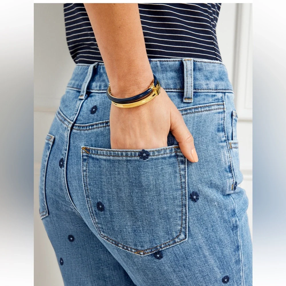 NWT Talbots Rolling Ditsy Everyday Relaxed ankle Jeans women’s size 14P - Picture 1 of 15